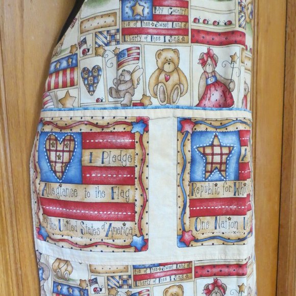Patriotic Bear 2 in 1 Reversible Apron - Picture 3 of 12